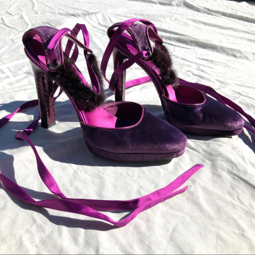 **SOLD** RARE TOM FORD GUCCI MINK PYTHON HEELS 🍇✨